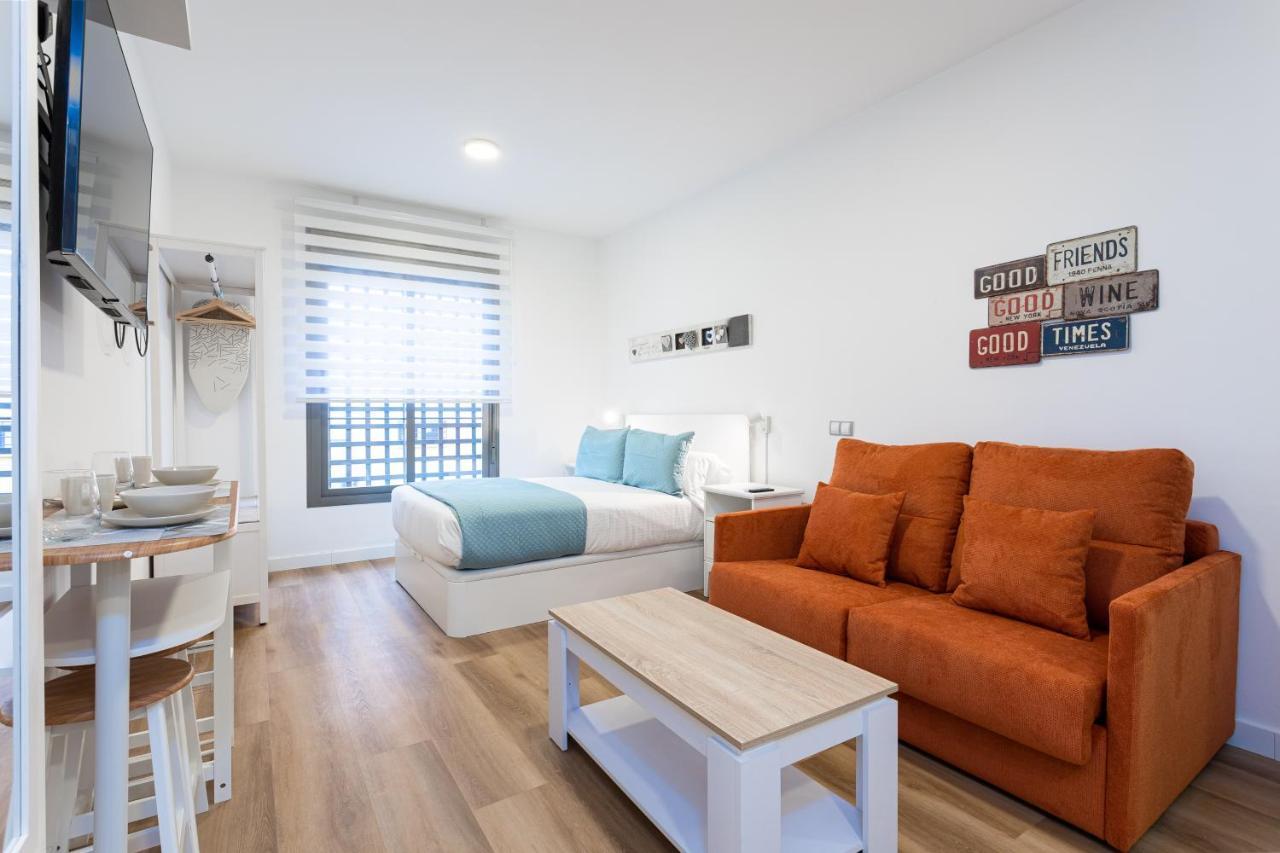 Apartments Holidays2Malaga City Center Экстерьер фото