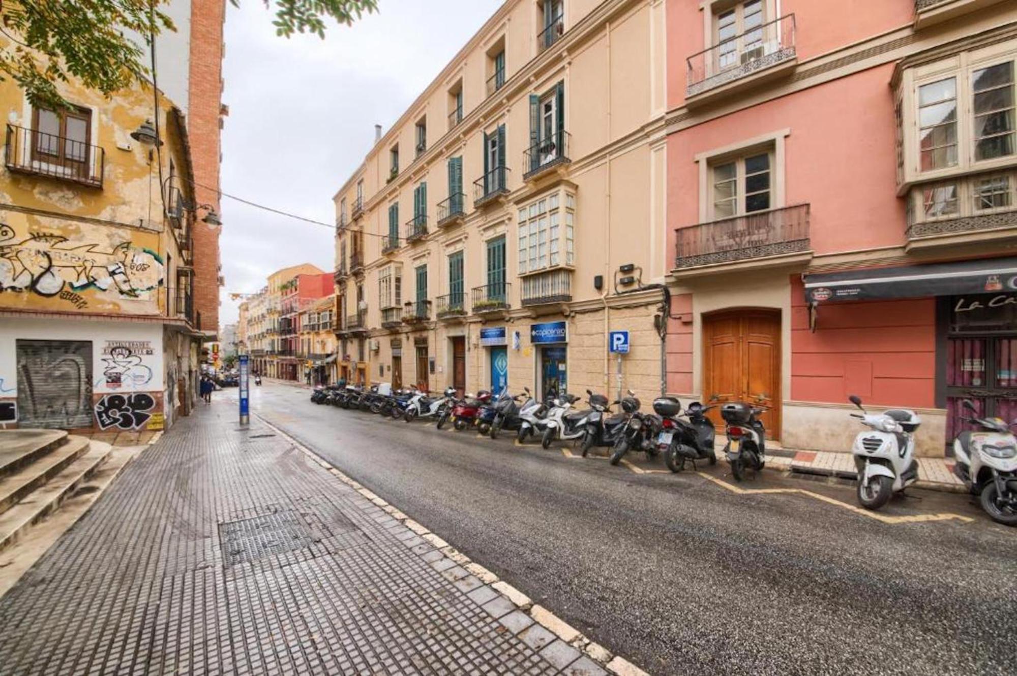 Apartments Holidays2Malaga City Center Экстерьер фото