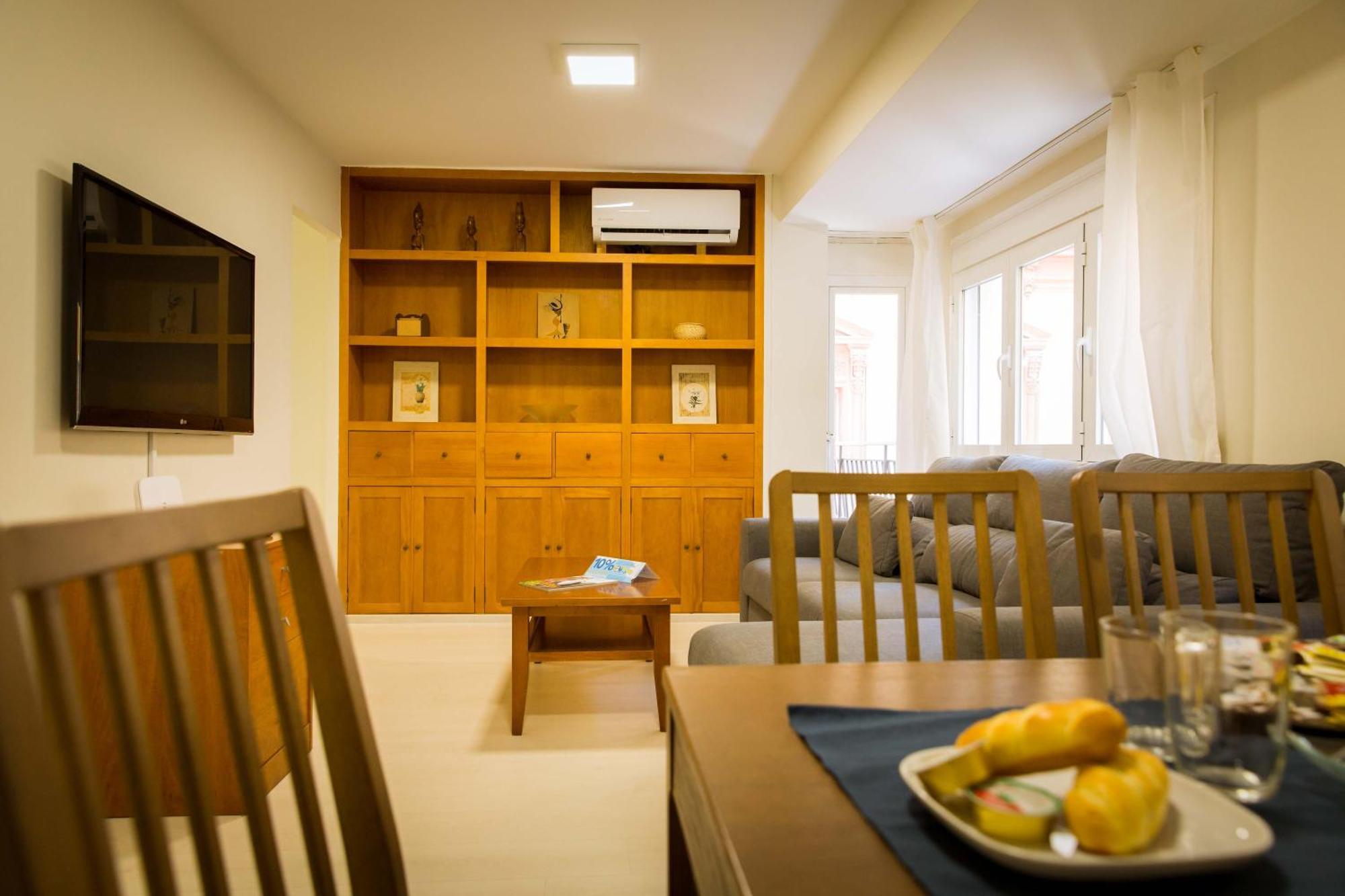 Apartments Holidays2Malaga City Center Экстерьер фото