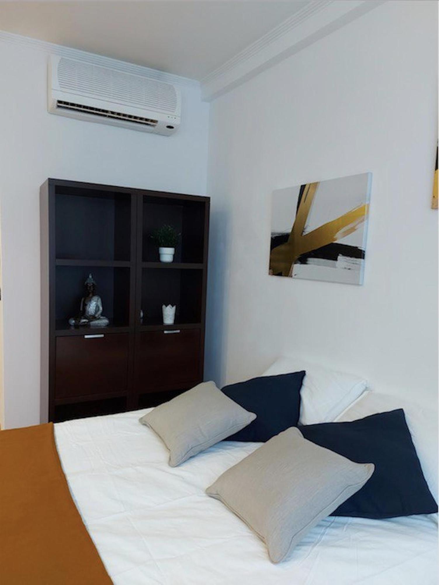 Apartments Holidays2Malaga City Center Экстерьер фото