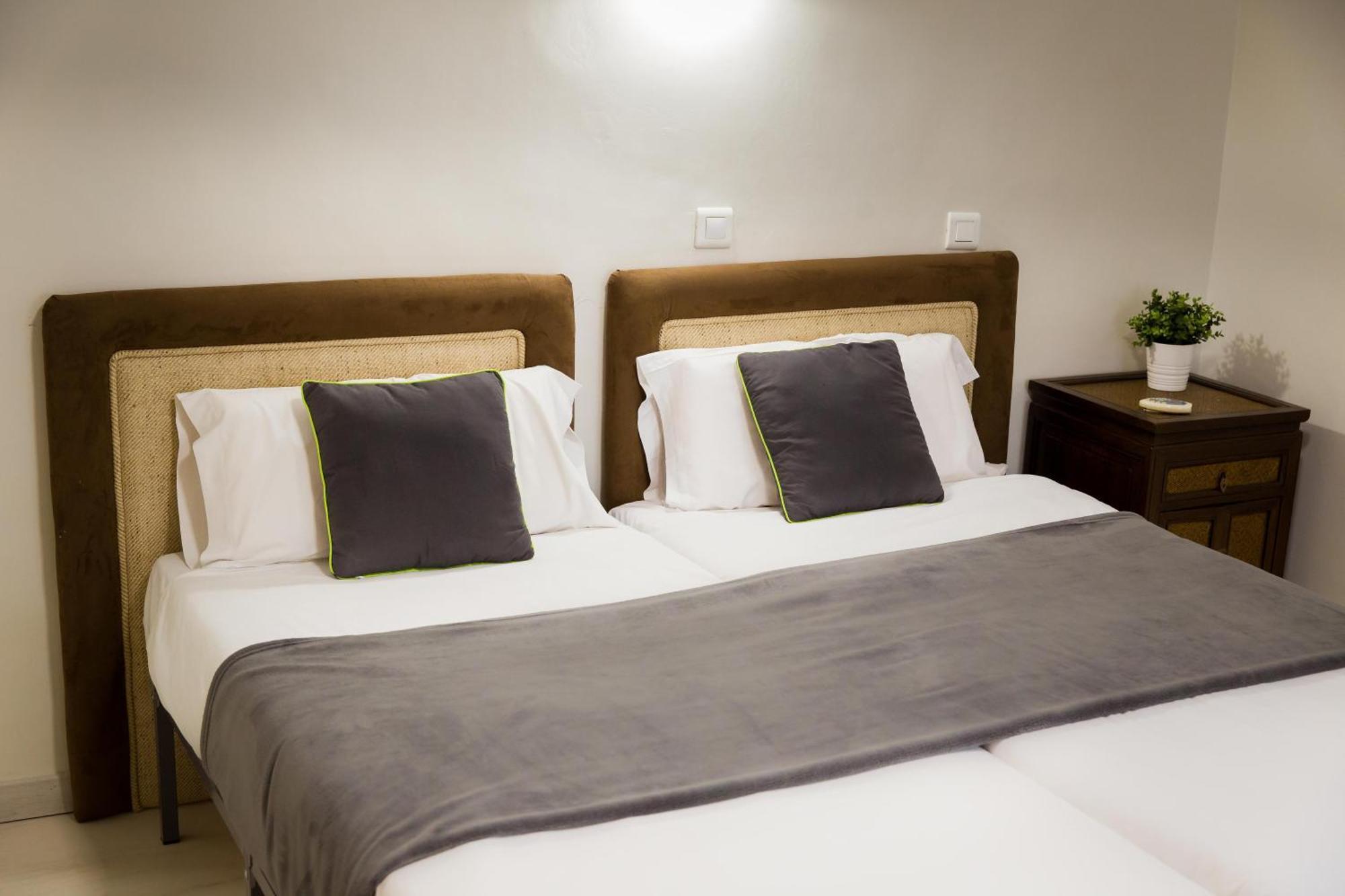 Apartments Holidays2Malaga City Center Экстерьер фото