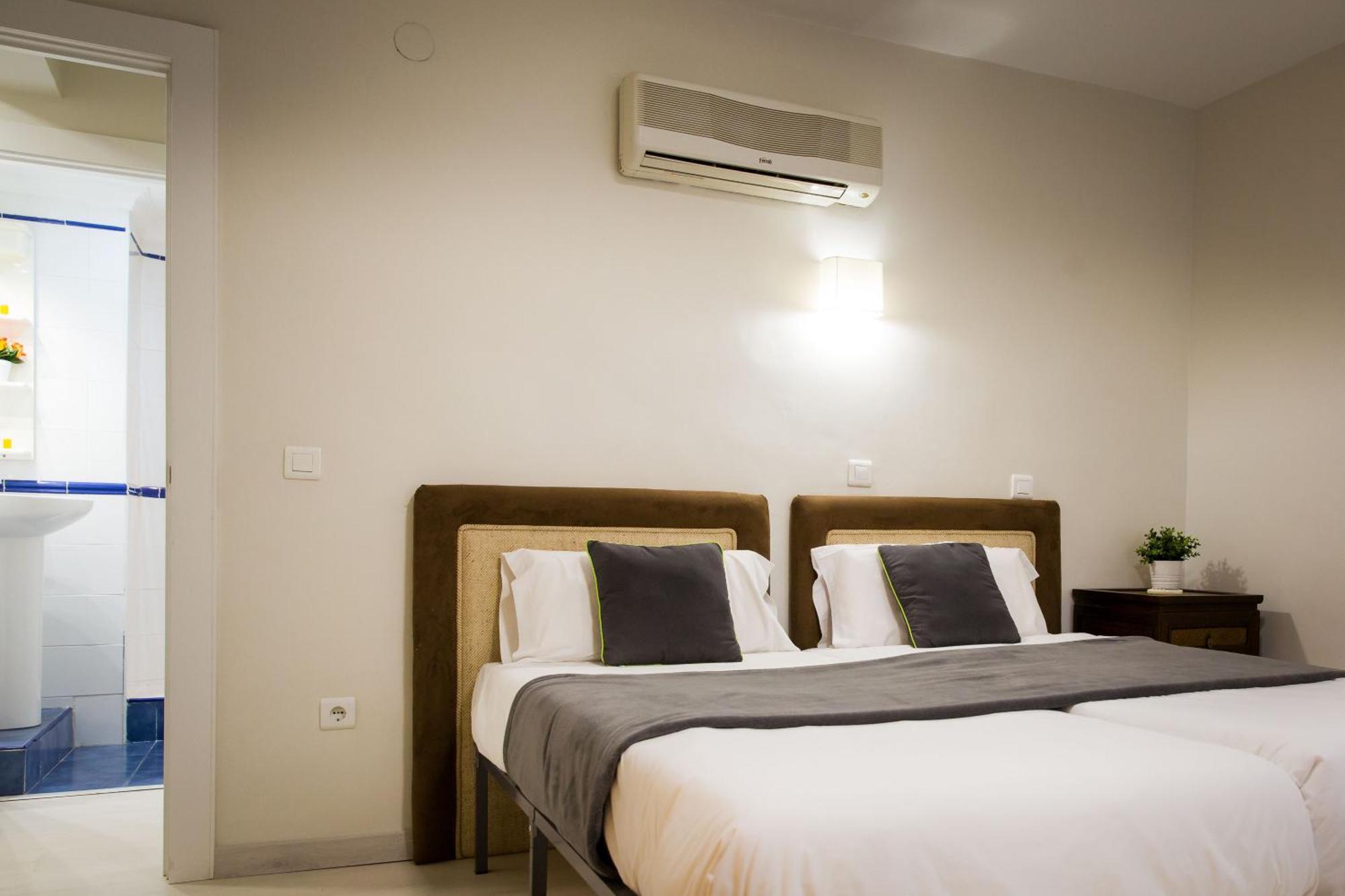 Apartments Holidays2Malaga City Center Экстерьер фото